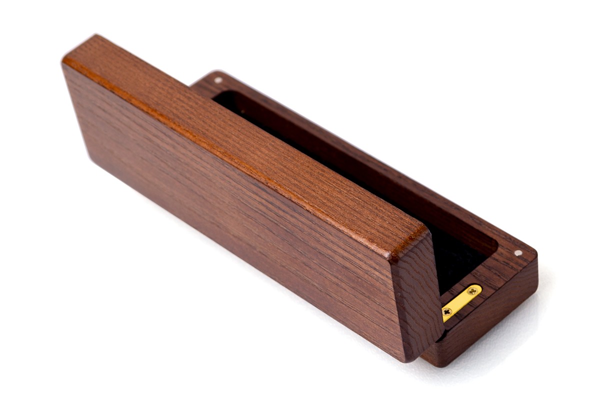 Case for glasses (wood)