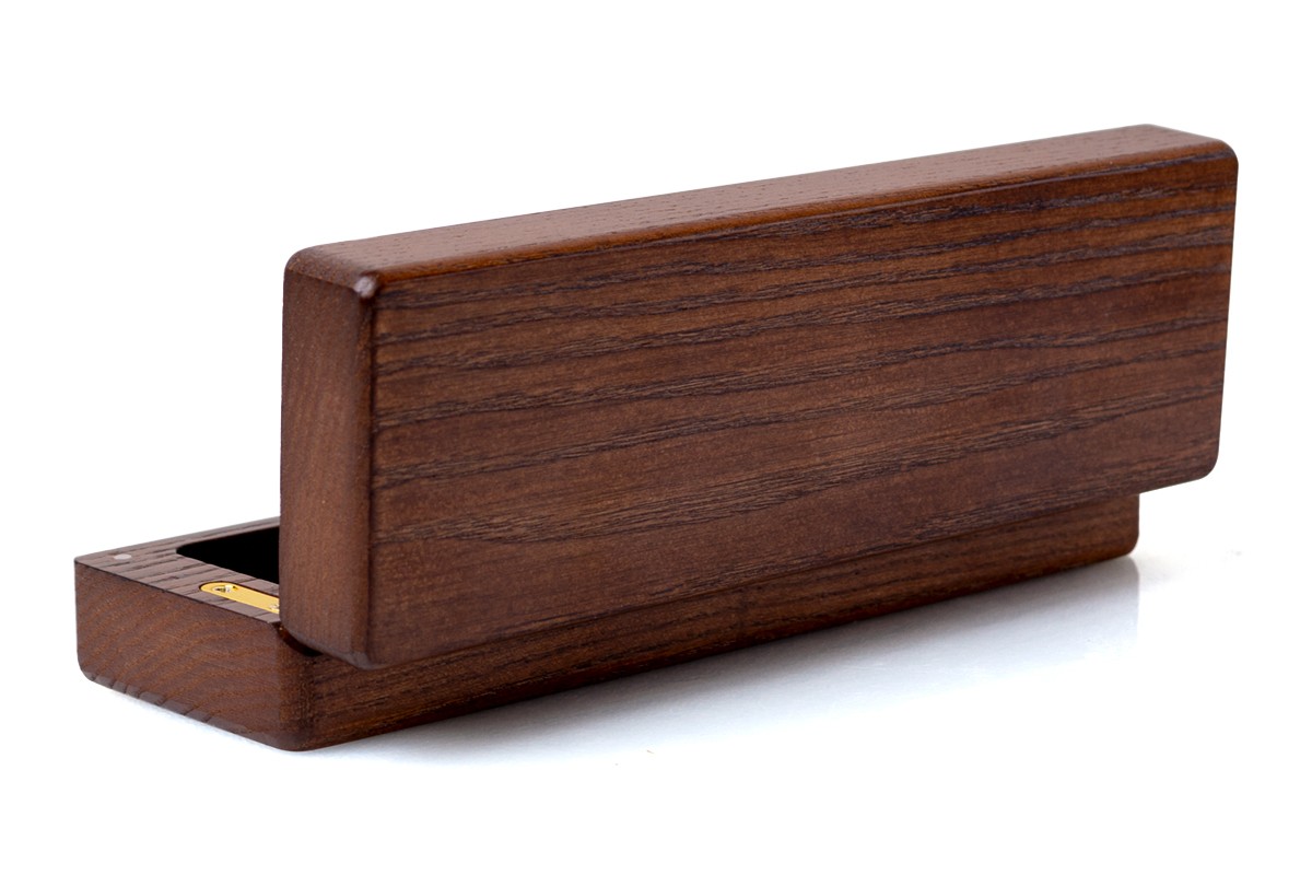 Case for glasses (wood)