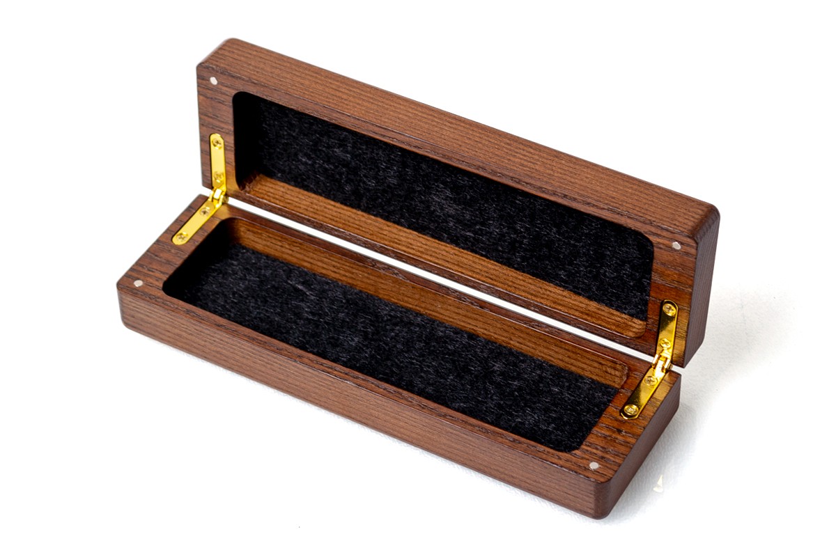 Case for glasses (wood)